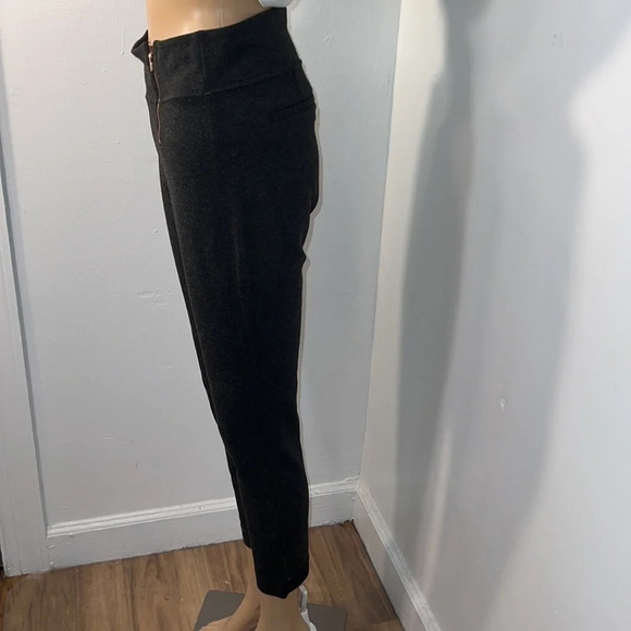 riri, Hi rise leggings w/rose goldtone  exposed zippers inner compartment pocket - Picture 3 of 7